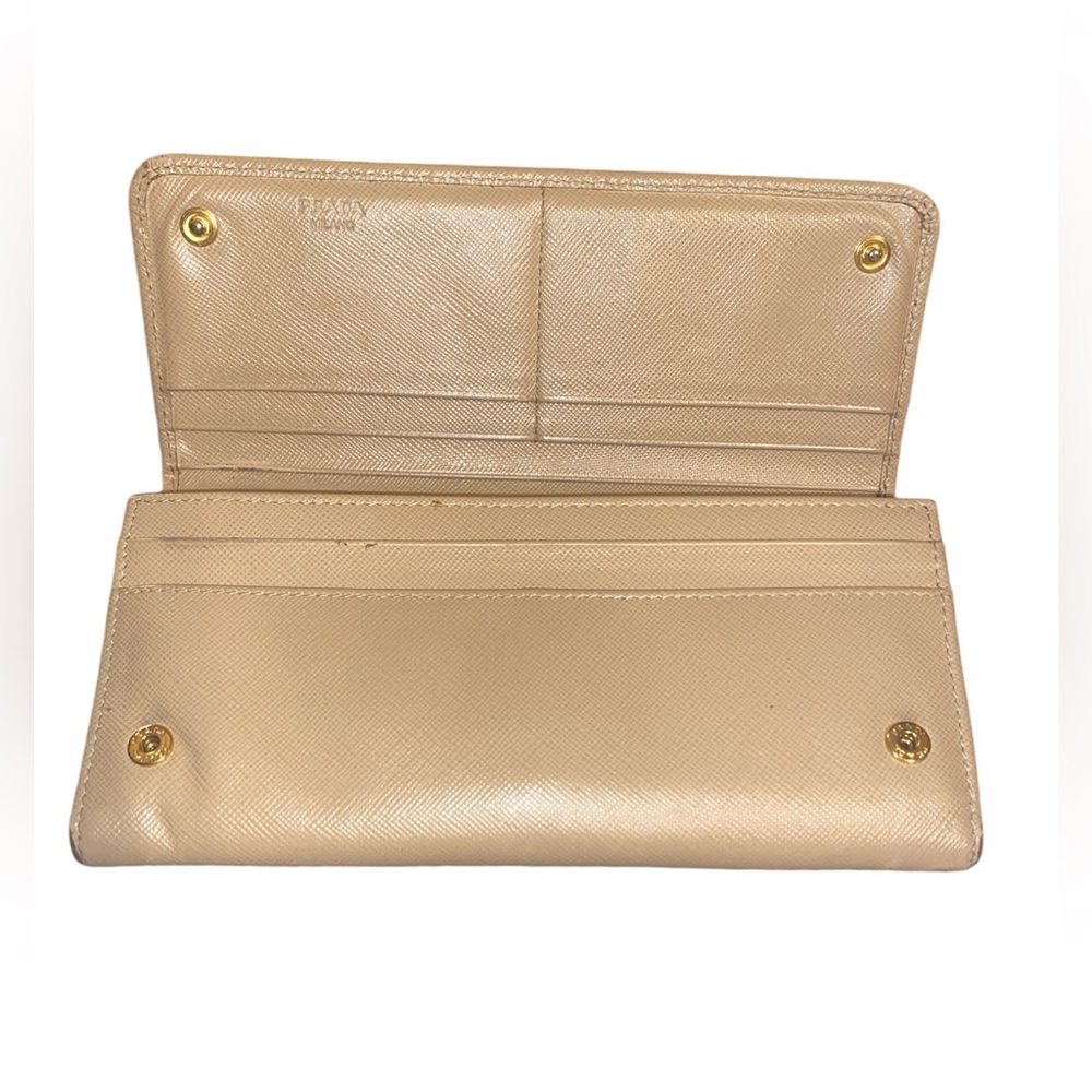Authentic PRADA Saffiano Metal Sabbia Wallet w/ Card of Authenticity- Box Incl. - Picture 4 of 8
